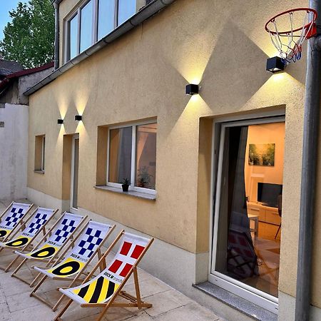 וינה Spacious Central 4-Room Suite For 6 - Near Subway מראה חיצוני תמונה